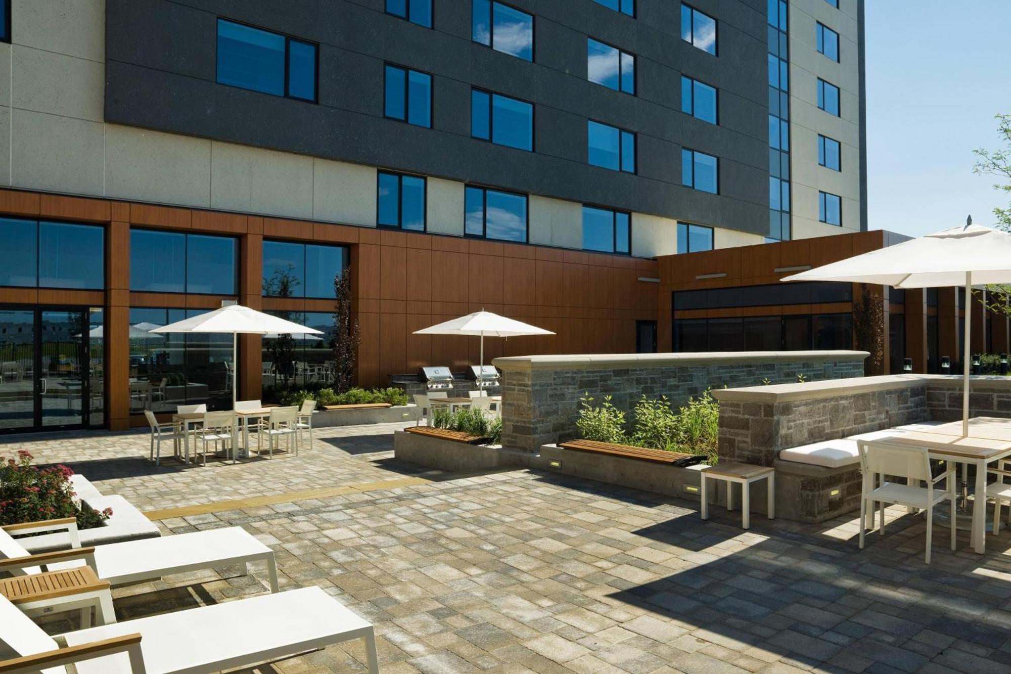 Element Southwest Hotel
